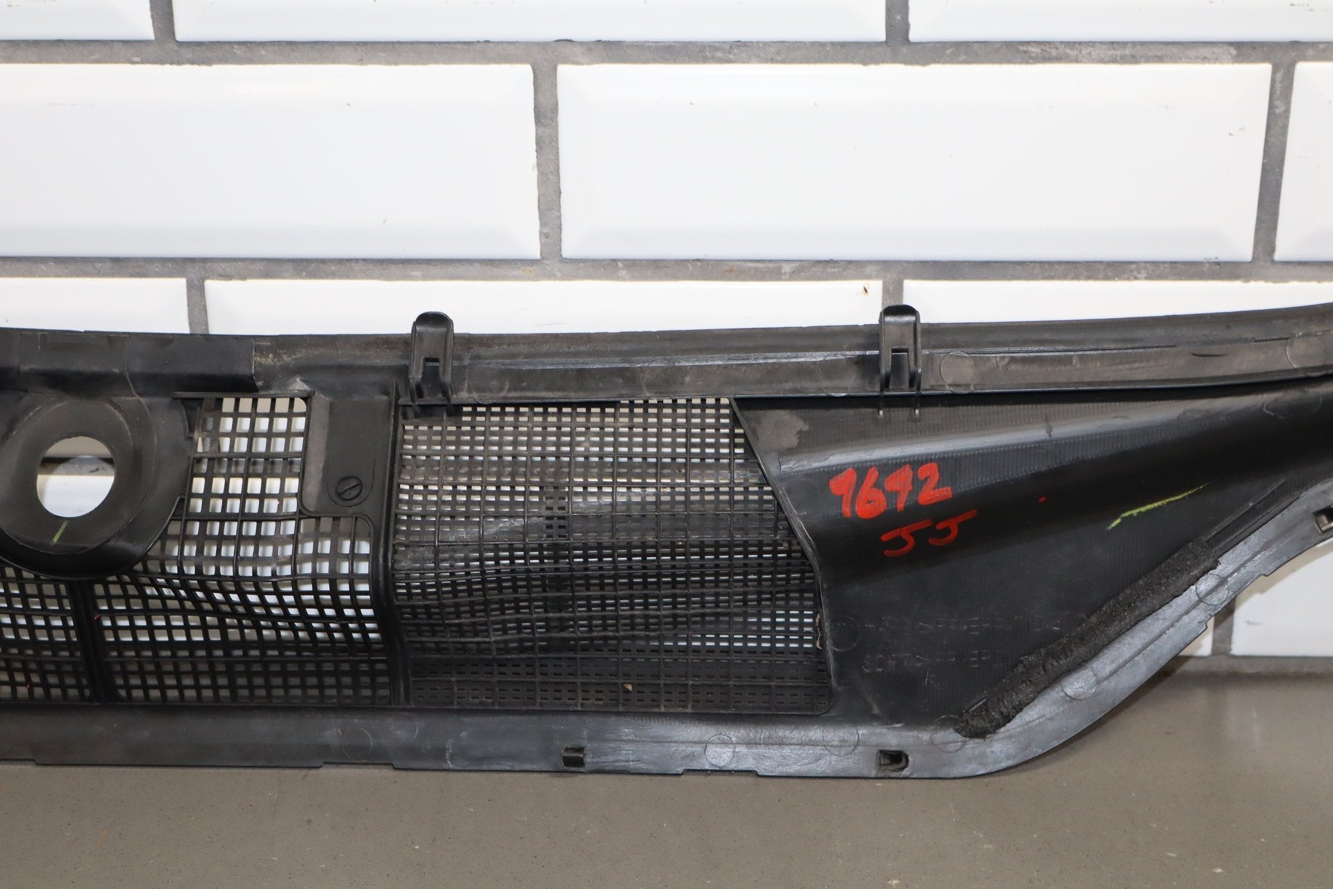 2004-2006 Lexus LS430 Cowl Vent Panel OEM