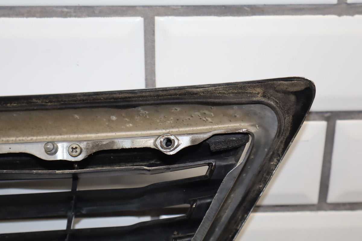 2004-2006 Lexus LS430 Grille OEM