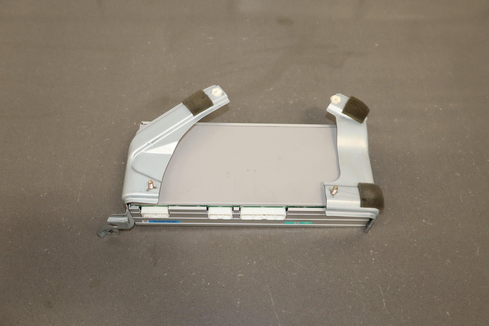 2004-2006 Lexus LS430 Mark Levinson Radio Amplifier OEM