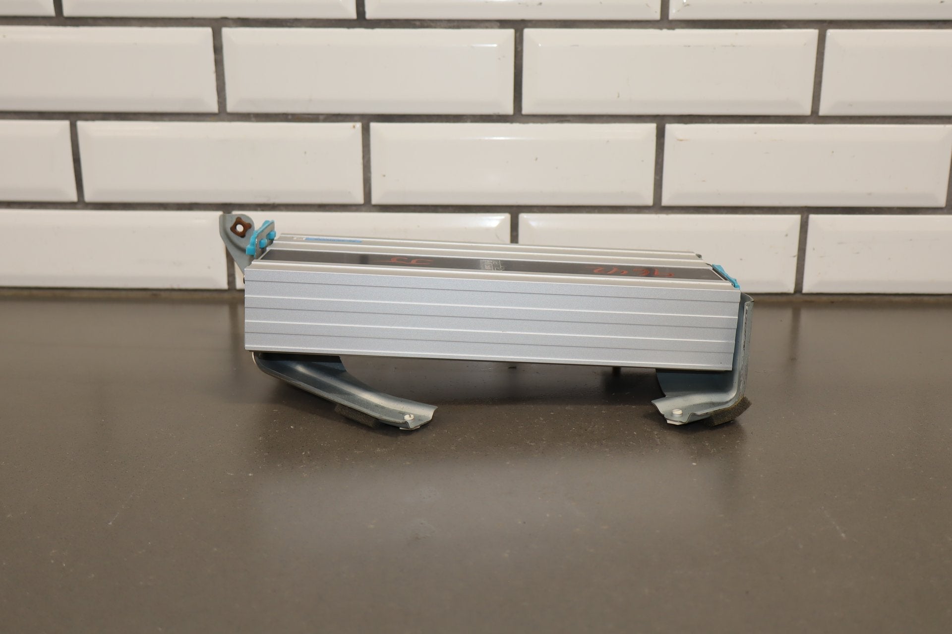 2004-2006 Lexus LS430 Mark Levinson Radio Amplifier OEM