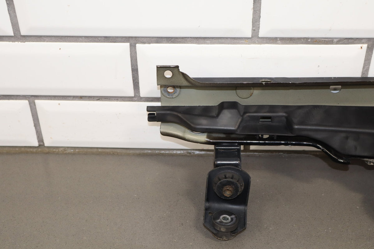 2004-2006 Lexus LS430 Radiator Core Support