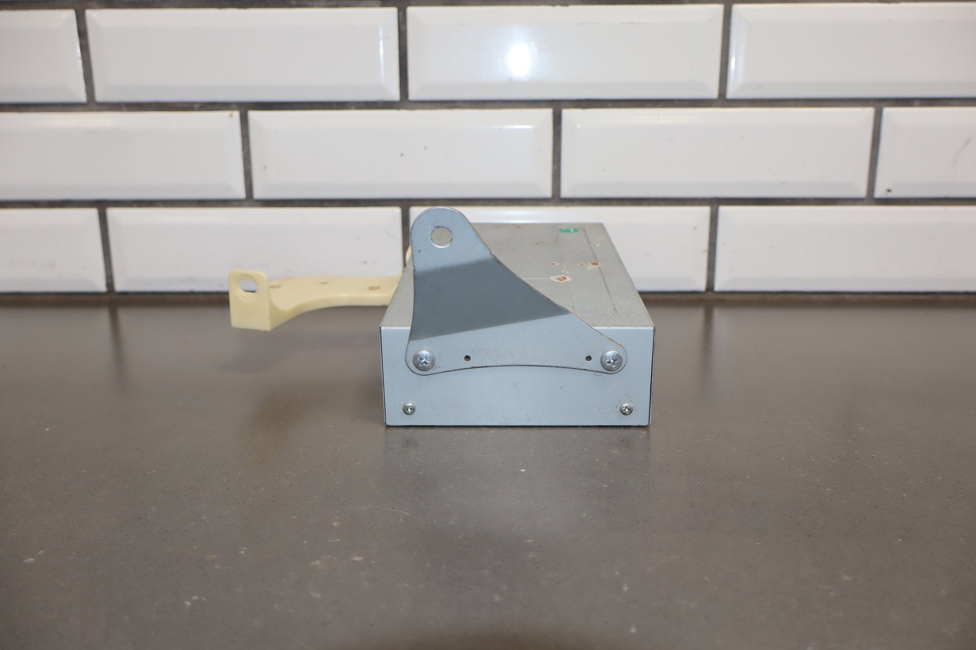 2004-2006 Lexus LS430 Radio Amplifier OEM