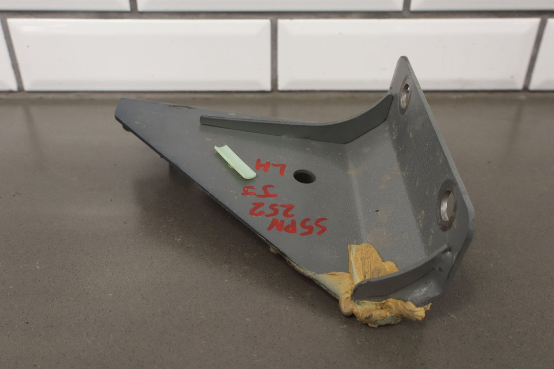 2004 - 2006 Pontiac GTO (2 - Door) 18 Gallon Gasoline Fuel Tank Cross Brace W/Mounts
