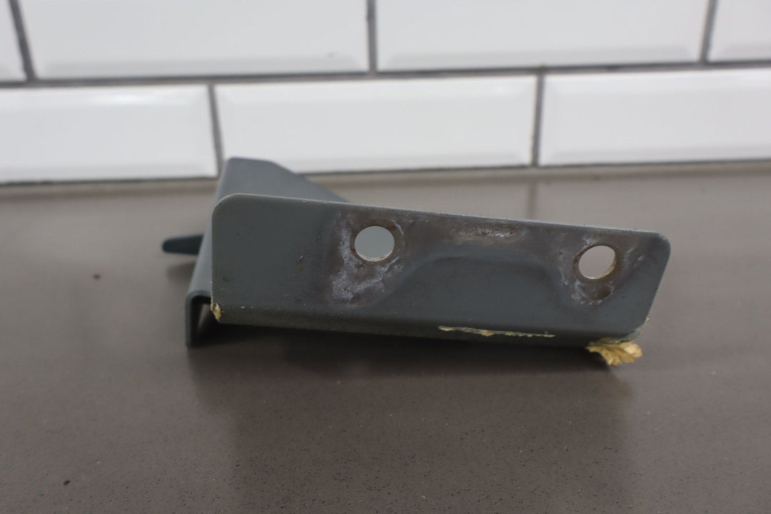 2004 - 2006 Pontiac GTO (2 - Door) 18 Gallon Gasoline Fuel Tank Cross Brace W/Mounts