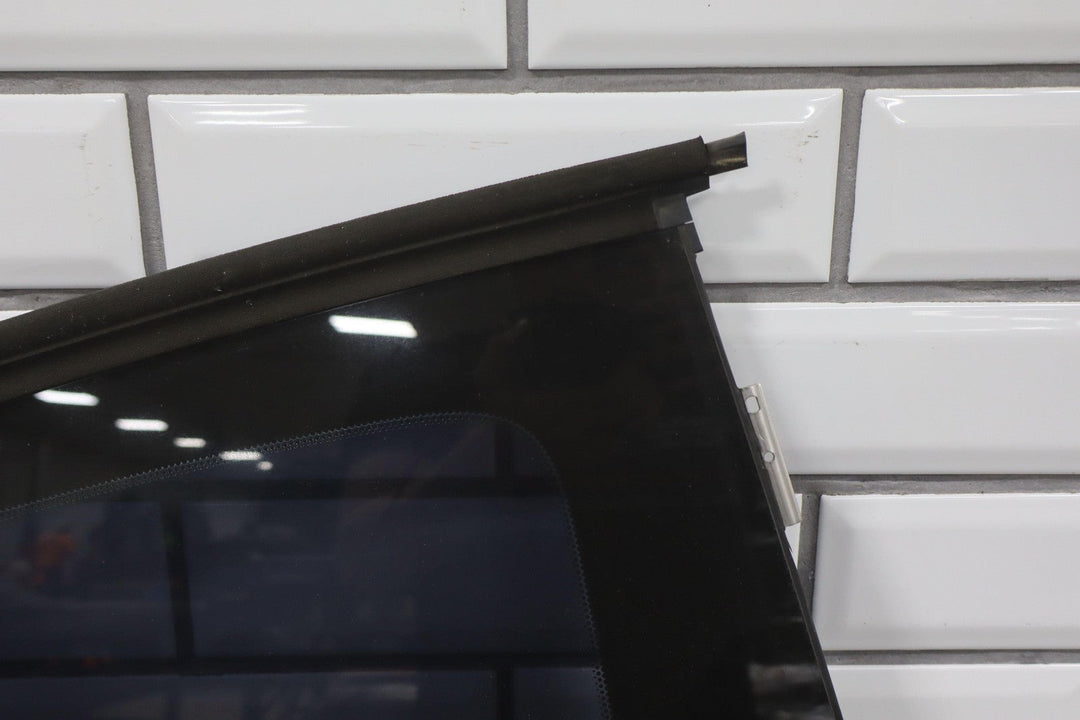 2004 - 2006 Pontiac GTO 2 - Door Right Passenger Quarter Window Glass