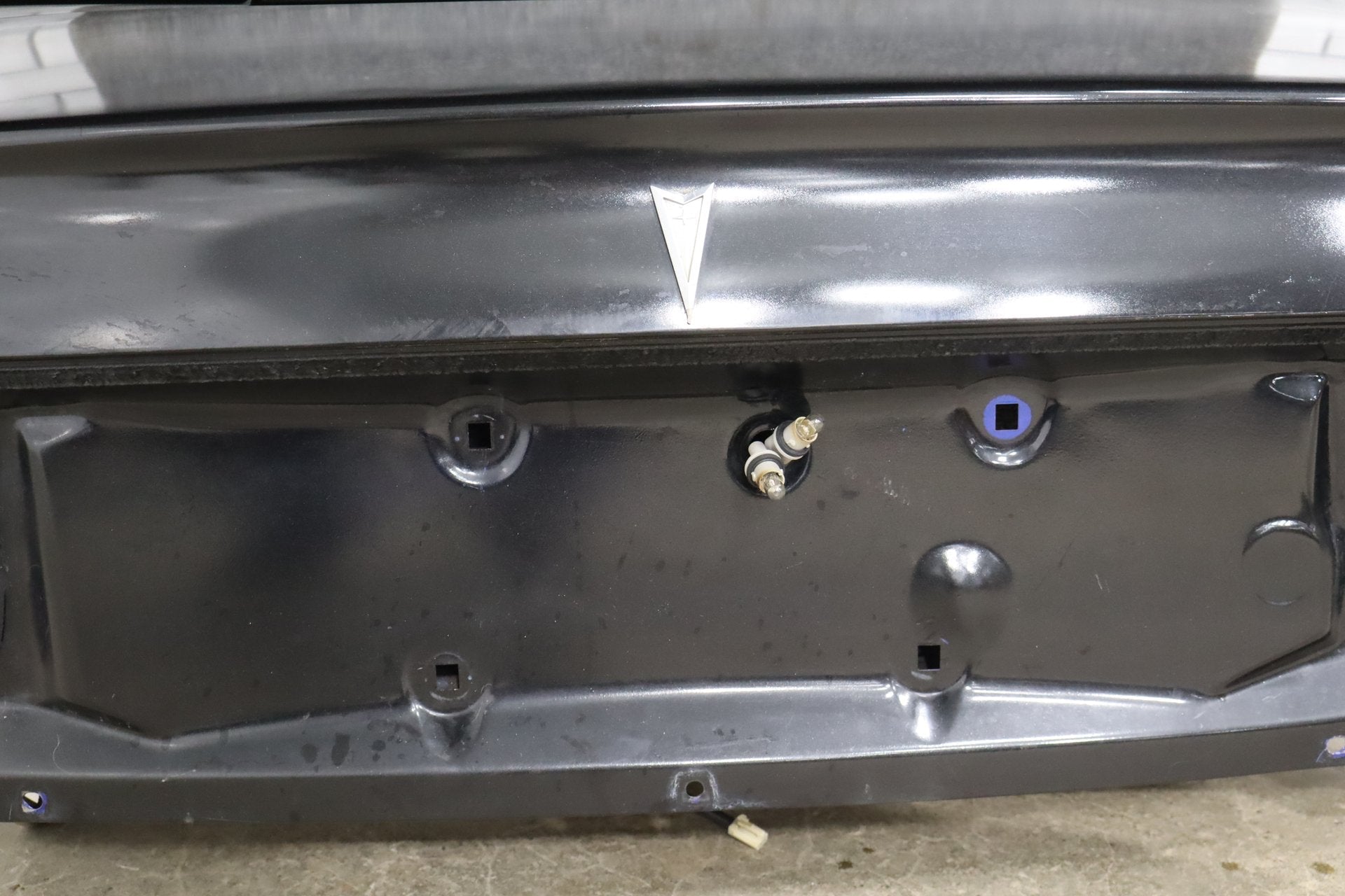 2004-2006 Pontiac GTO 92164465 Phantom Black