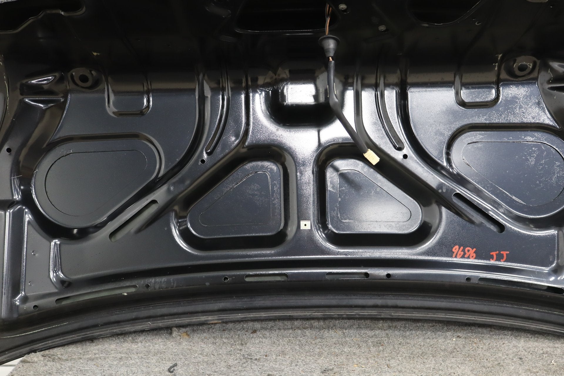 2004-2006 Pontiac GTO 92164465 Phantom Black
