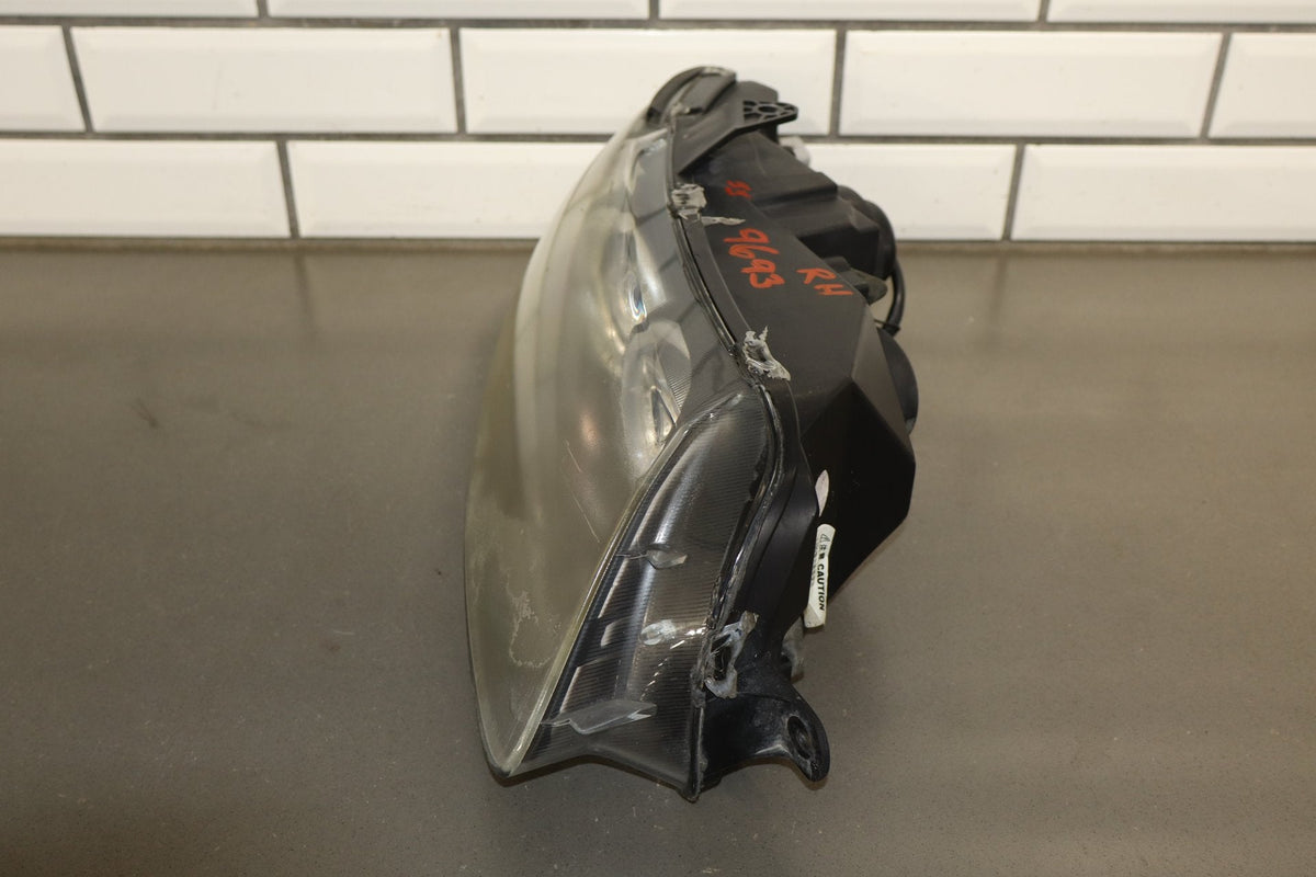 2004-2006 Pontiac GTO Aftermarket Right Halo Headlamp 92155600 OEM