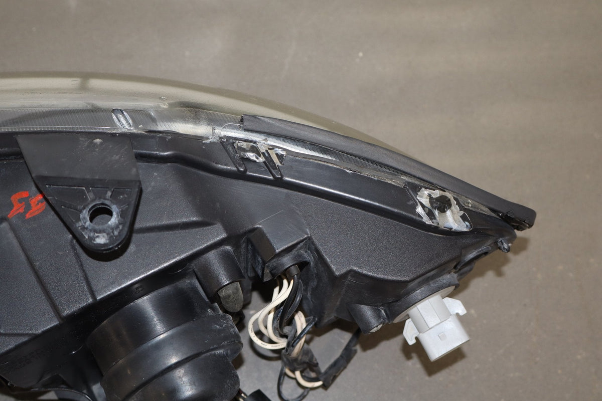 2004-2006 Pontiac GTO Aftermarket Right Halo Headlamp 92155600 OEM