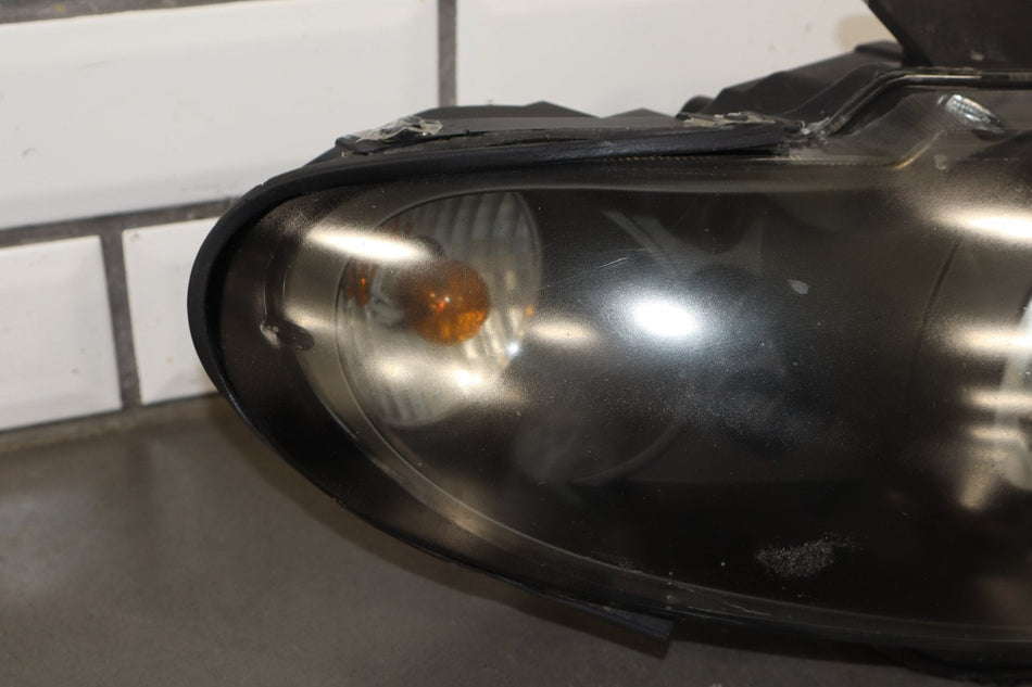 2004-2006 Pontiac GTO Aftermarket Right Halo Headlamp 92155600 OEM