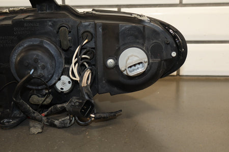 2004-2006 Pontiac GTO Aftermarket Right Halo Headlamp 92155600 OEM