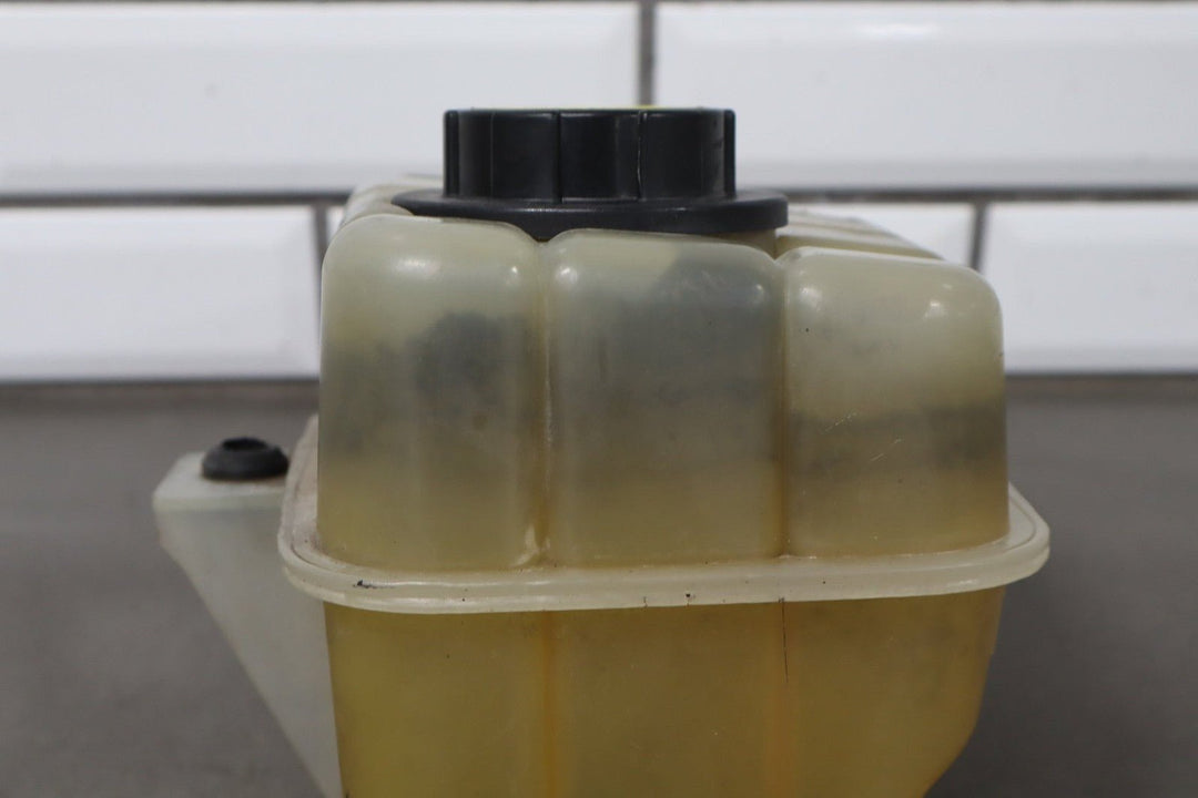2004 - 2006 Pontiac GTO Coolant Overflow Recovery Bottle 92055632