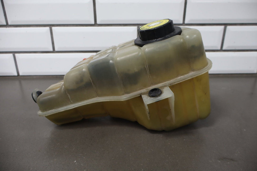 2004 - 2006 Pontiac GTO Coolant Overflow Recovery Bottle 92055632