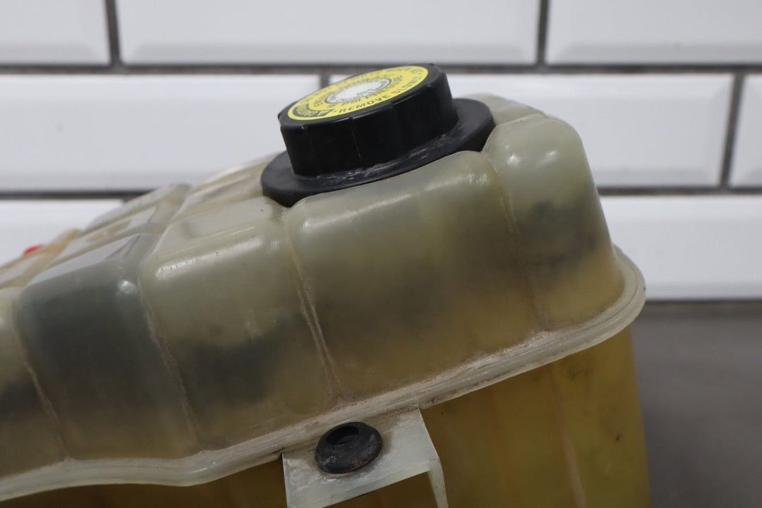 2004 - 2006 Pontiac GTO Coolant Overflow Recovery Bottle 92055632