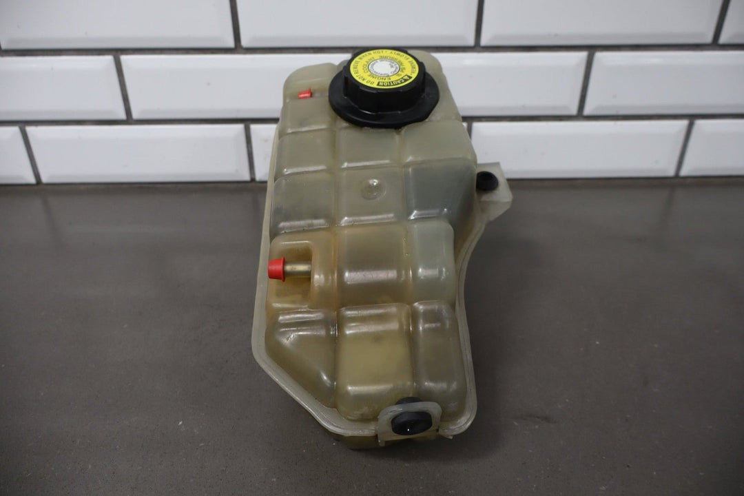2004 - 2006 Pontiac GTO Coolant Overflow Recovery Bottle 92055632