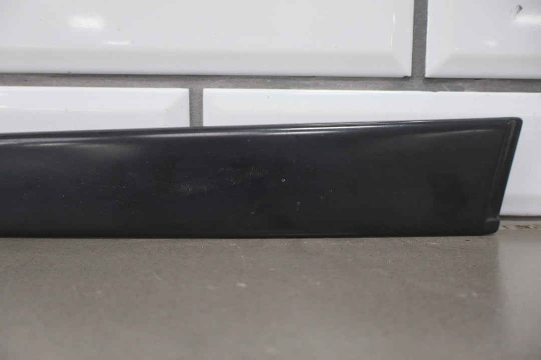 2004 - 2006 Pontiac GTO - Exterior Driver Left B Pillar Trim 92093111