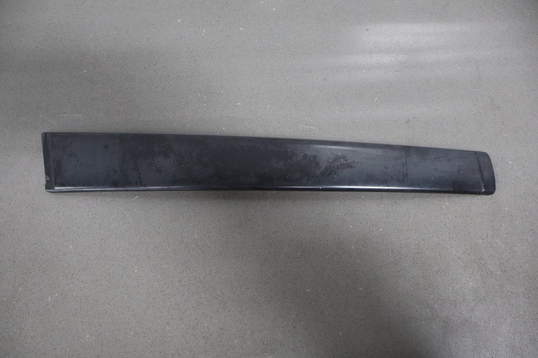 2004 - 2006 Pontiac GTO - Exterior Driver Left B Pillar Trim 92093111