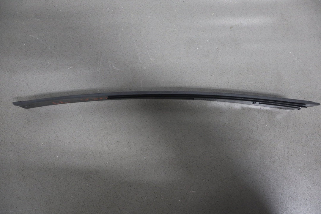 2004 - 2006 Pontiac GTO - Exterior Driver Left B Pillar Trim 92093111