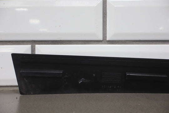 2004 - 2006 Pontiac GTO - Exterior Driver Left B Pillar Trim 92093111