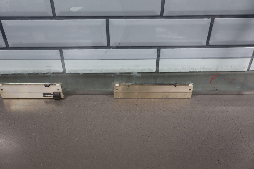 2004 - 2006 Pontiac GTO (From VIN L296020) 2 Door Left Driver Door Window Glass