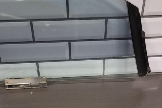 2004 - 2006 Pontiac GTO (From VIN L296020) 2 Door Left Driver Door Window Glass