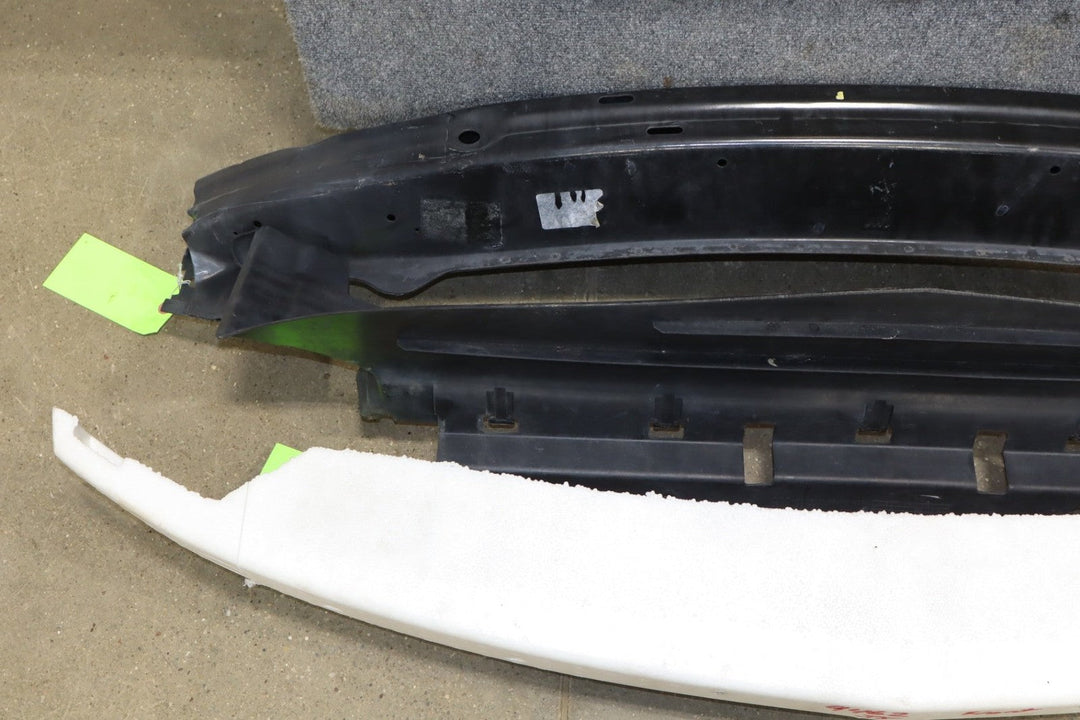 2004 - 2006 Pontiac GTO Front Bumper Assembly W/ Grilles, Lamps