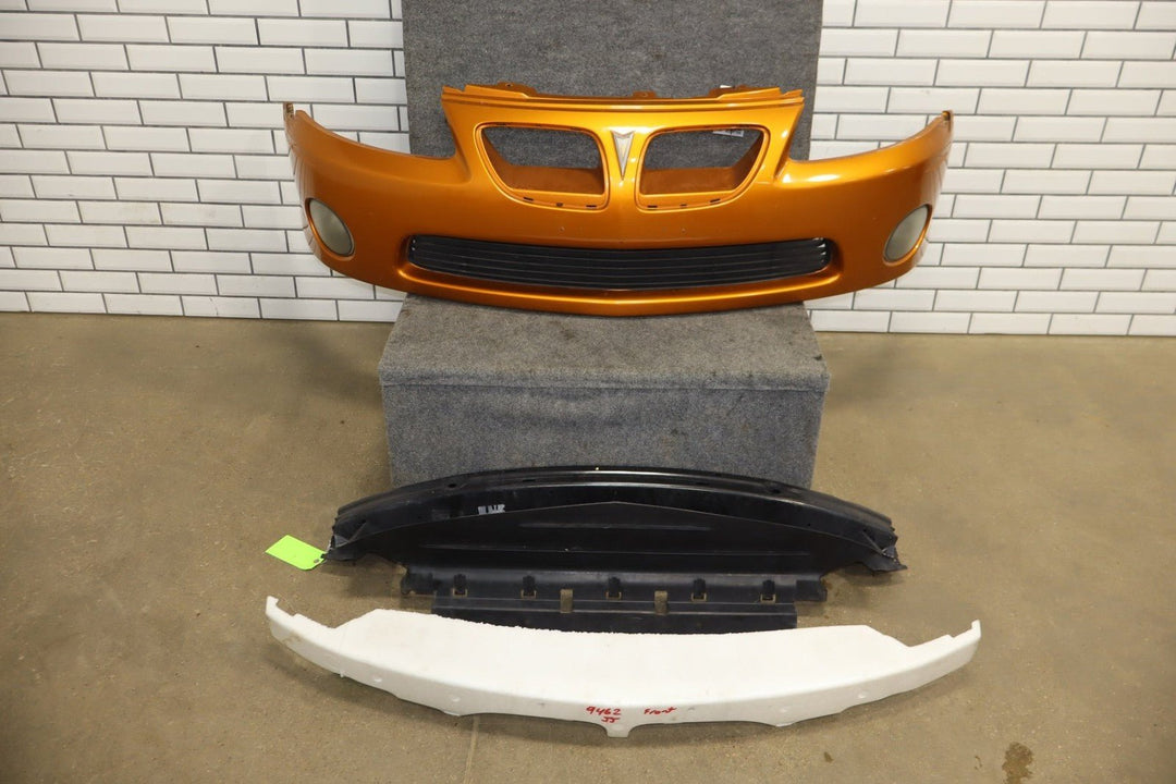 2004 - 2006 Pontiac GTO Front Bumper Assembly W/ Grilles, Lamps