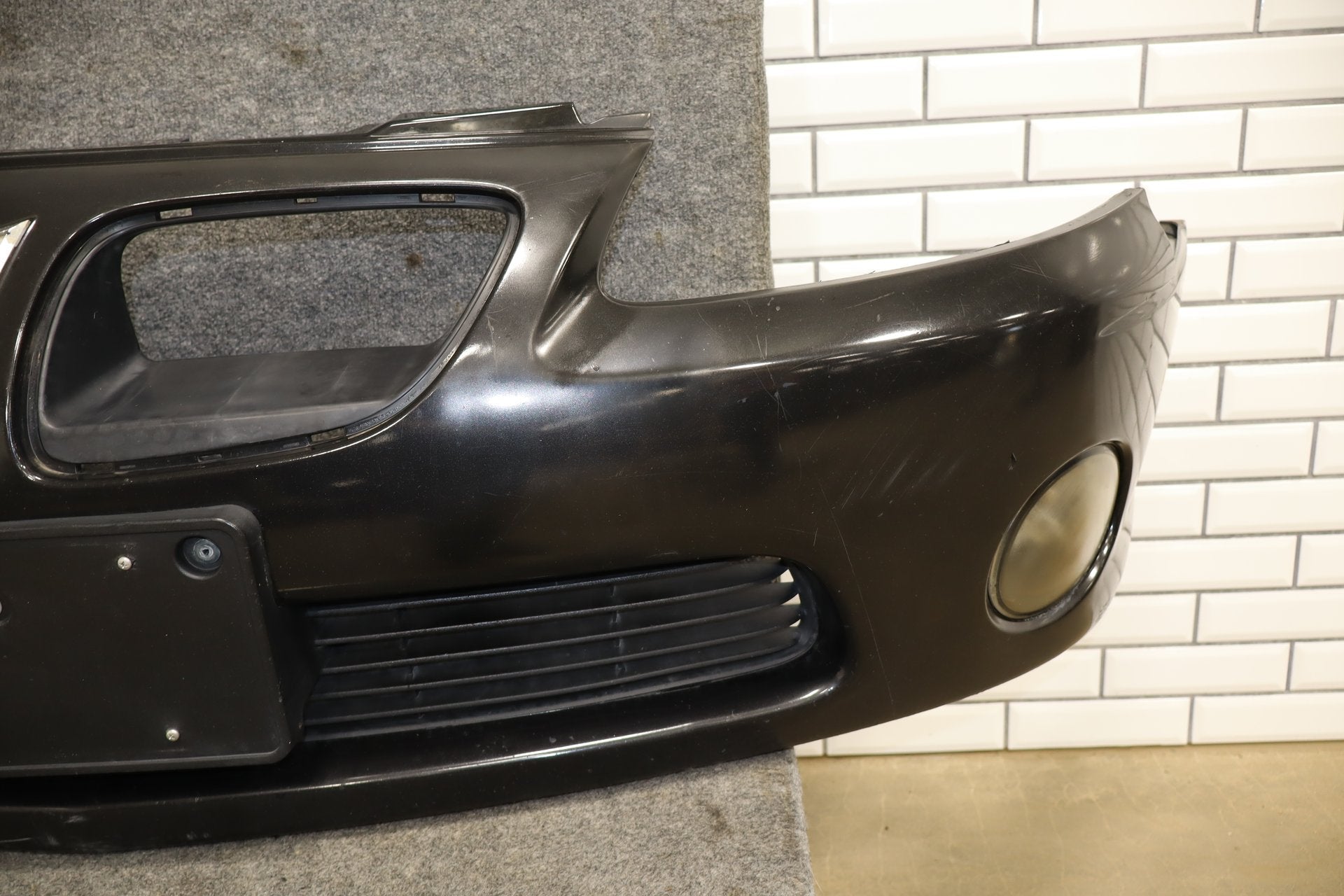 2004-2006 Pontiac GTO Front Bumper Assembly W/ Lamps Phantom Black OEM