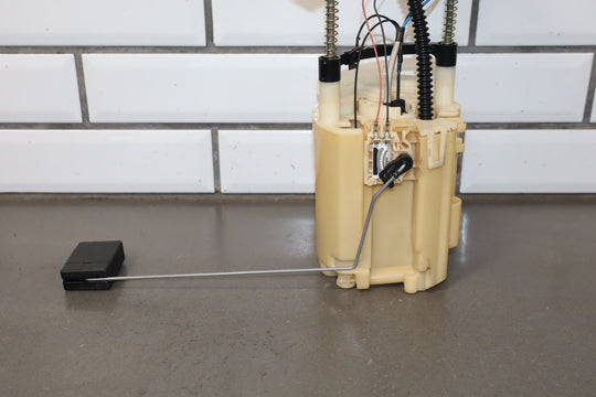 2004 - 2006 Pontiac GTO - Fuel Pump