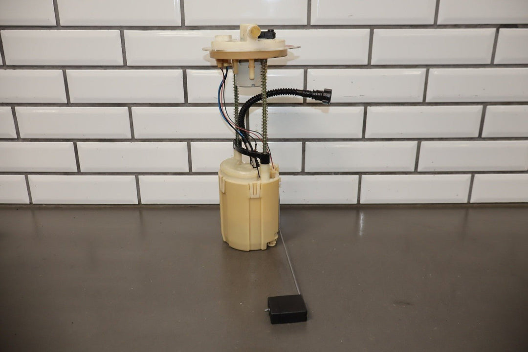 2004 - 2006 Pontiac GTO - Fuel Pump