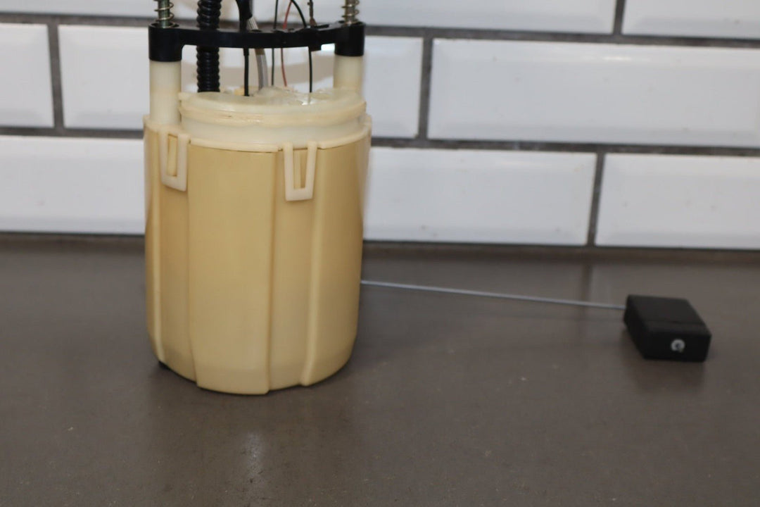 2004 - 2006 Pontiac GTO - Fuel Pump