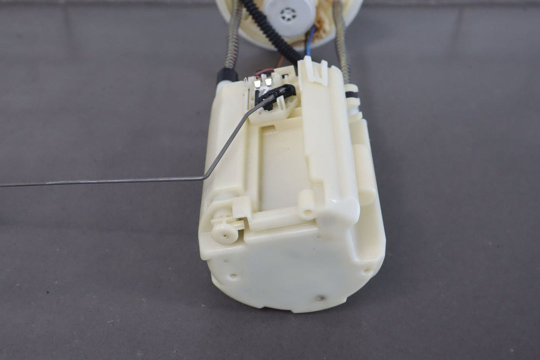 2004 - 2006 Pontiac GTO - Fuel Pump