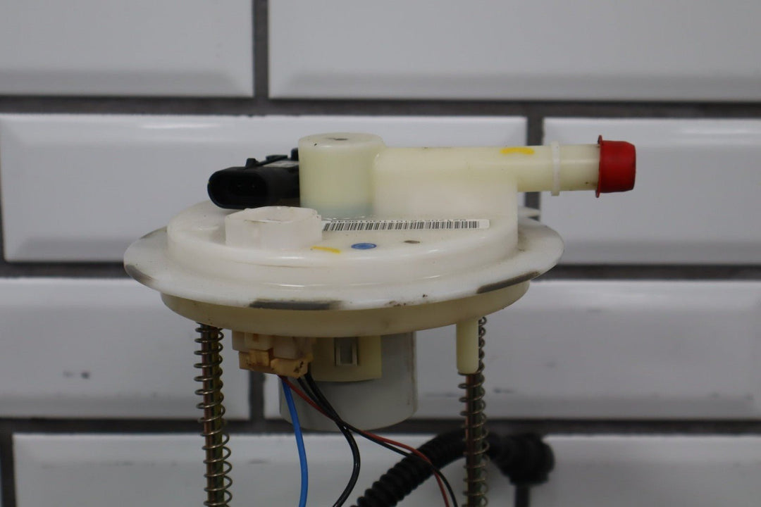 2004 - 2006 Pontiac GTO - Fuel Pump