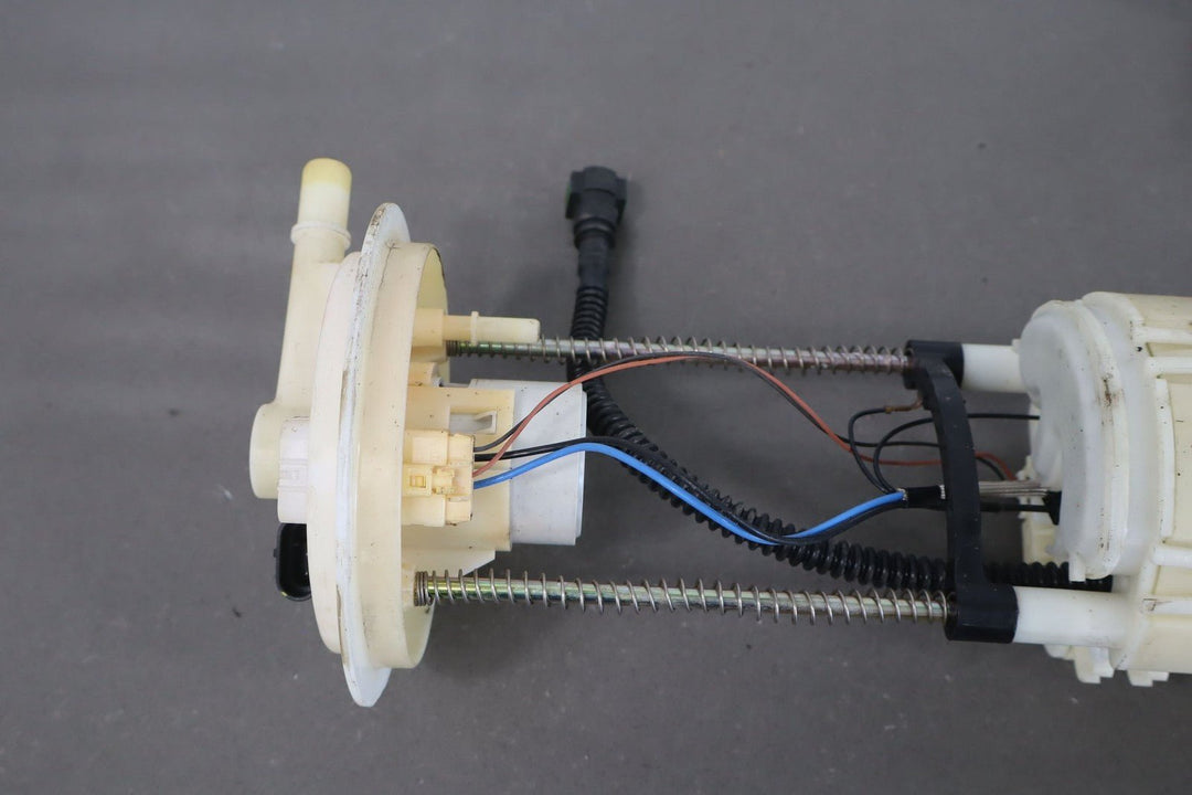 2004 - 2006 Pontiac GTO - Fuel Pump