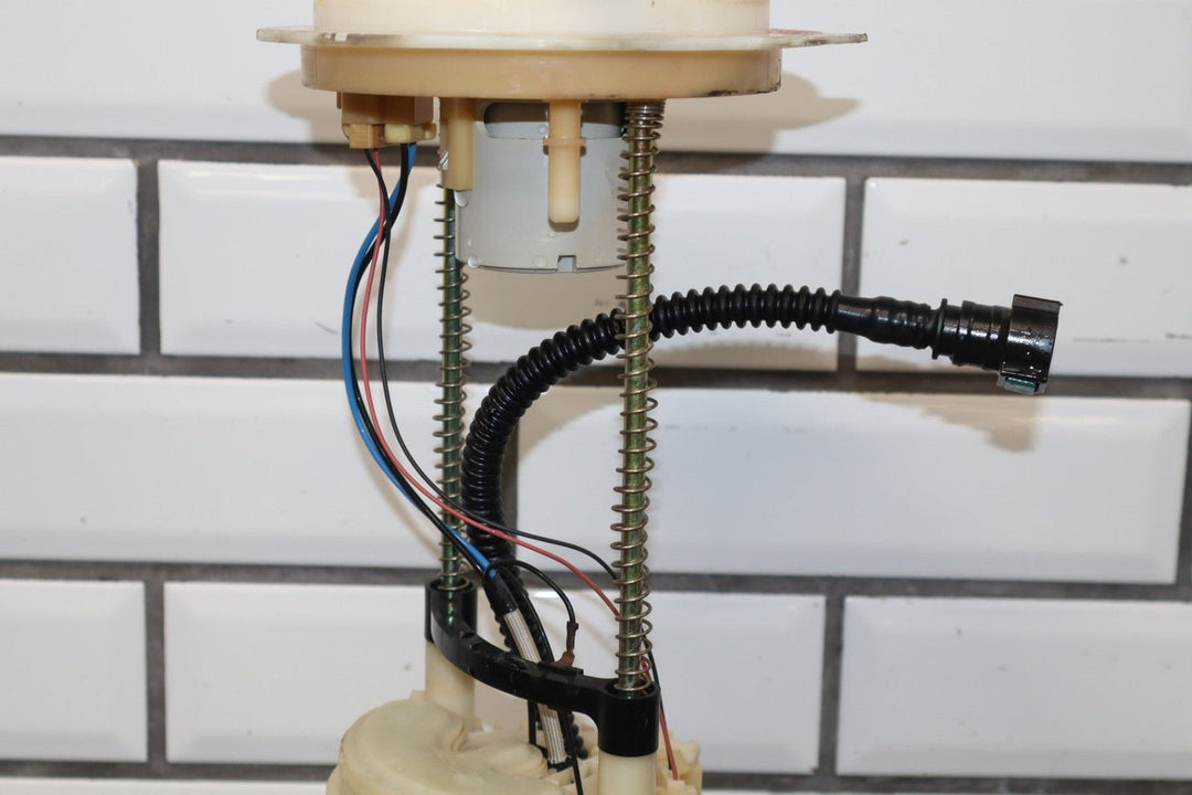 2004 - 2006 Pontiac GTO - Fuel Pump
