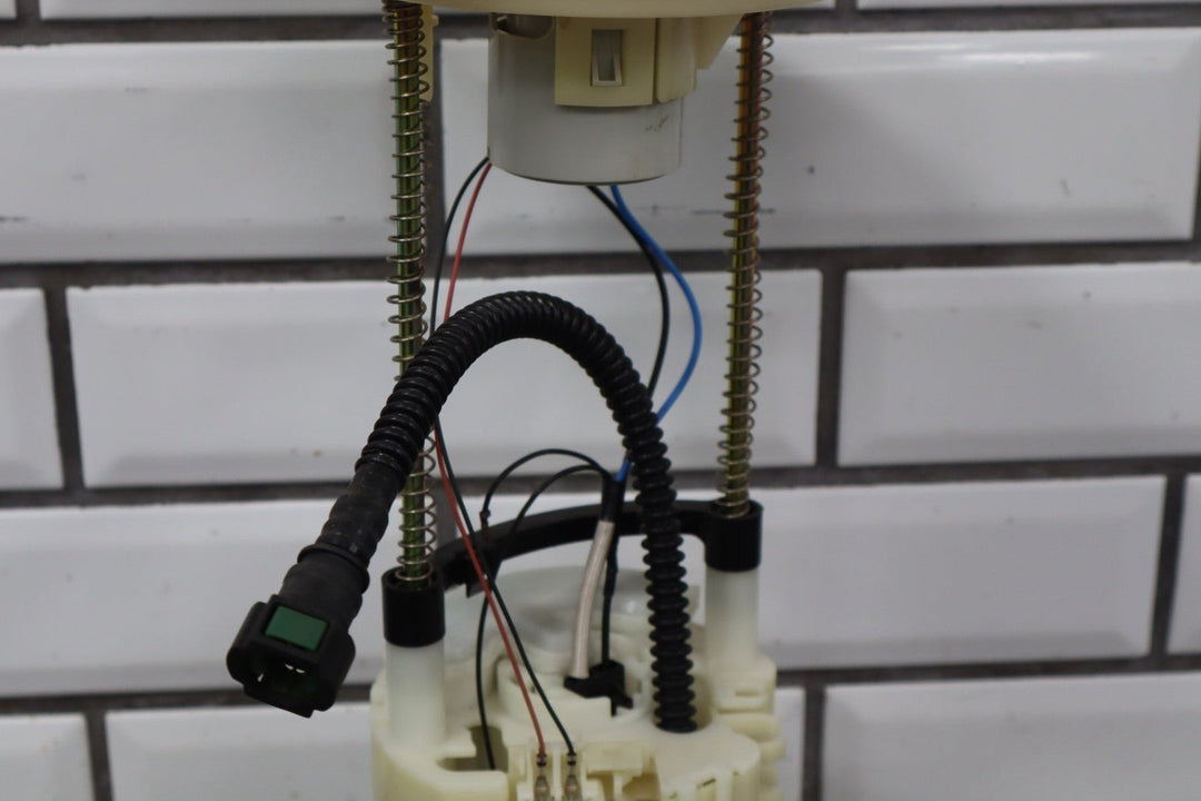 2004 - 2006 Pontiac GTO - Fuel Pump