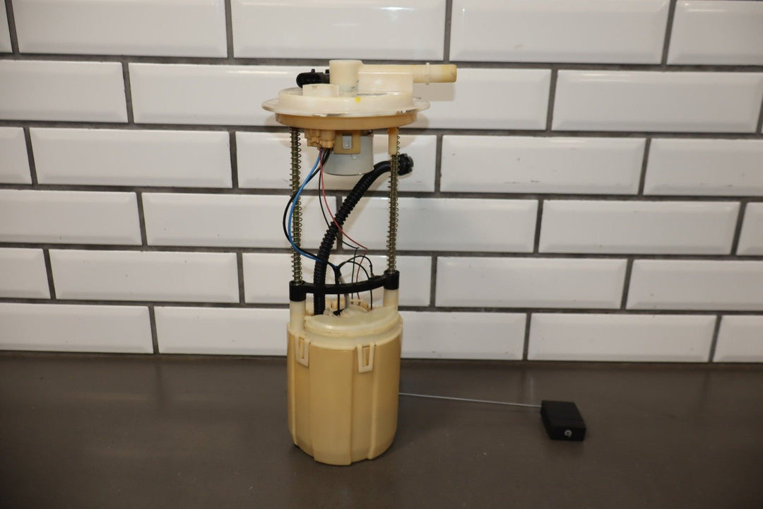 2004 - 2006 Pontiac GTO - Fuel Pump