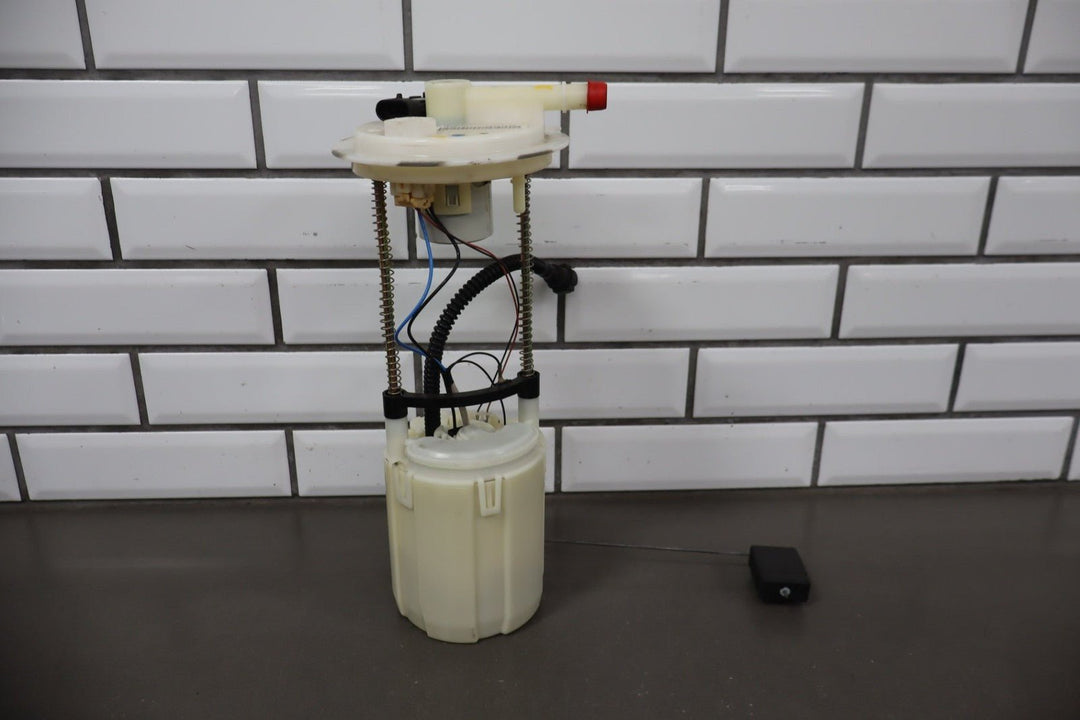 2004 - 2006 Pontiac GTO - Fuel Pump