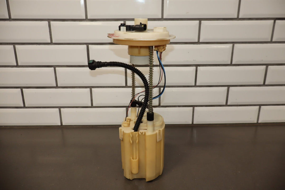 2004 - 2006 Pontiac GTO - Fuel Pump