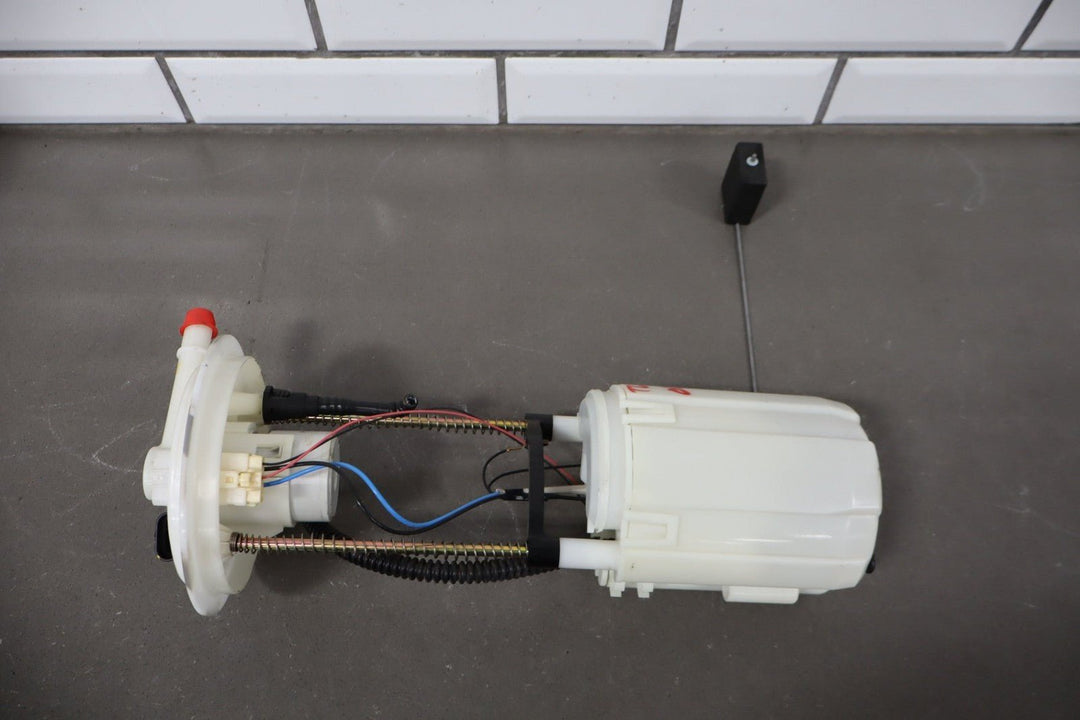 2004 - 2006 Pontiac GTO Fuel Pump OEM