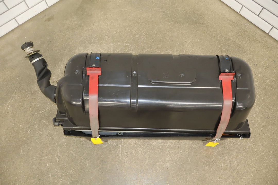 2004 - 2006 Pontiac GTO Fuel Tank 92157560 OEM