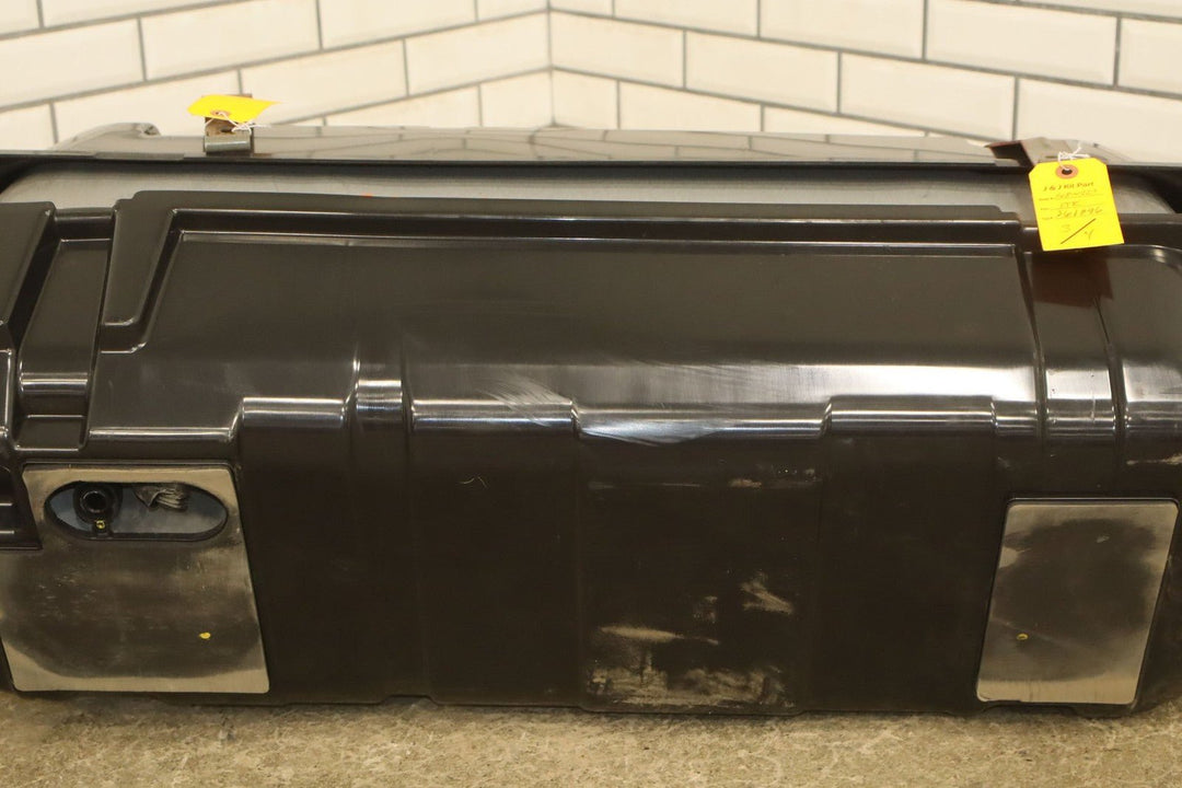 2004 - 2006 Pontiac GTO Fuel Tank 92157560 OEM