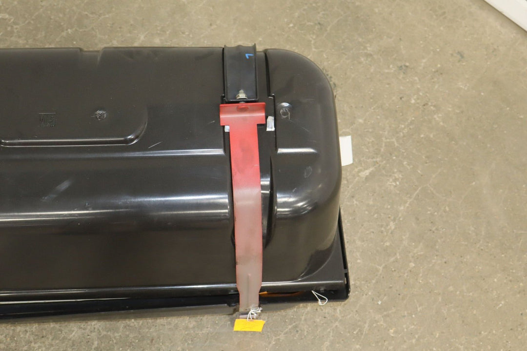 2004 - 2006 Pontiac GTO Fuel Tank 92157560 OEM