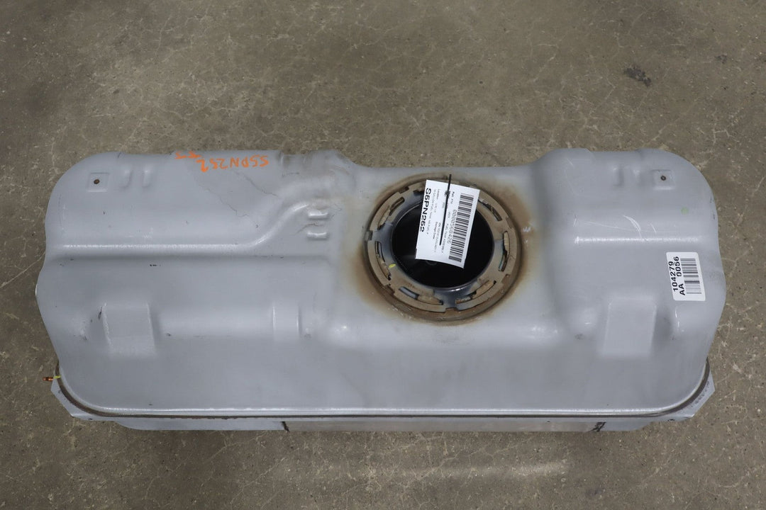 2004 - 2006 Pontiac GTO Fuel Tank 92157560 OEM