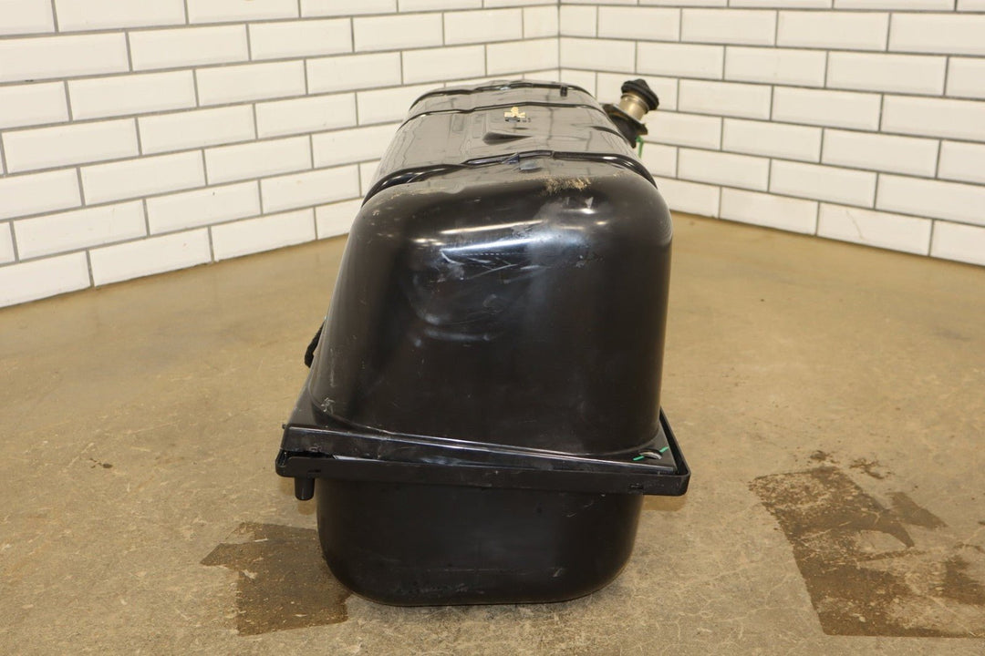 2004 - 2006 Pontiac GTO Fuel Tank 92157560 OEM