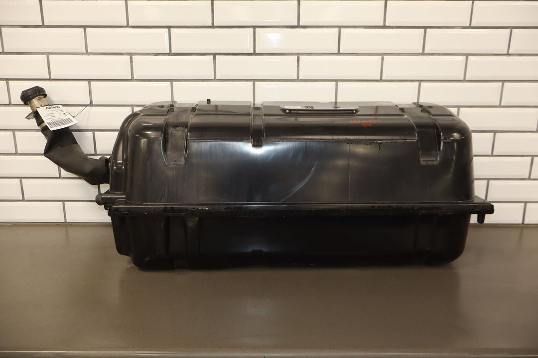 2004 - 2006 Pontiac GTO Fuel Tank 92157560 OEM