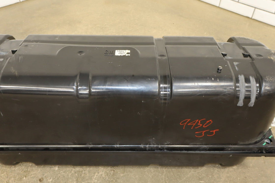 2004 - 2006 Pontiac GTO Fuel Tank 92157560 OEM