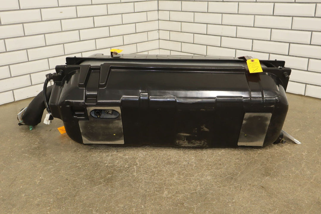 2004 - 2006 Pontiac GTO Fuel Tank 92157560 OEM