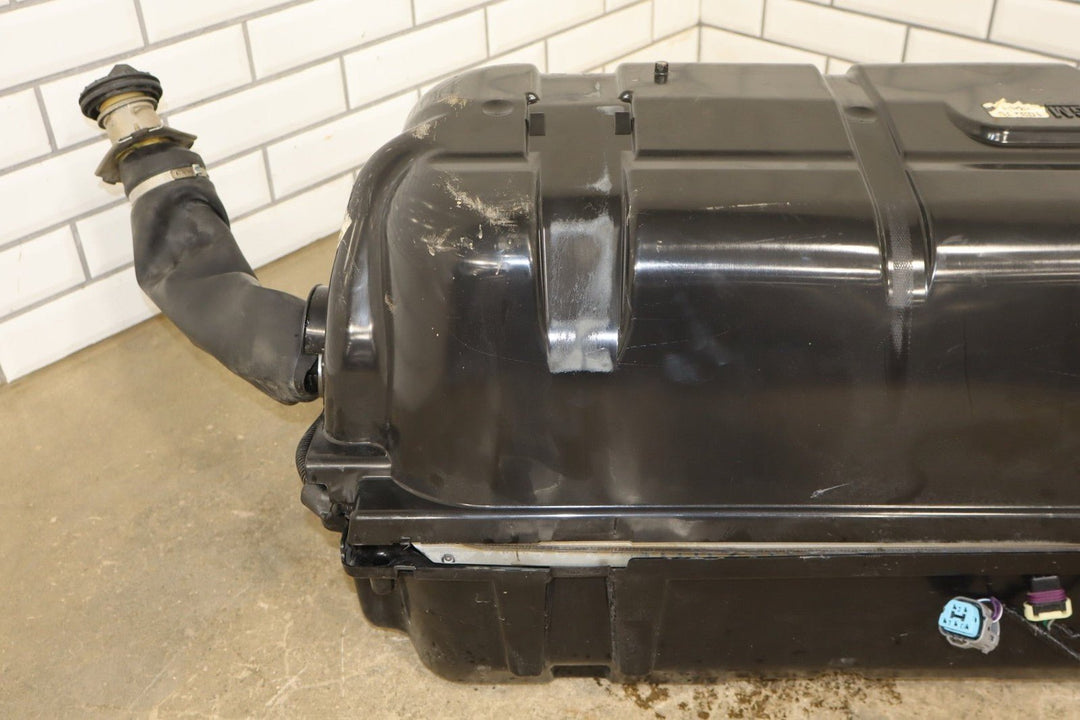 2004 - 2006 Pontiac GTO Fuel Tank 92157560 OEM