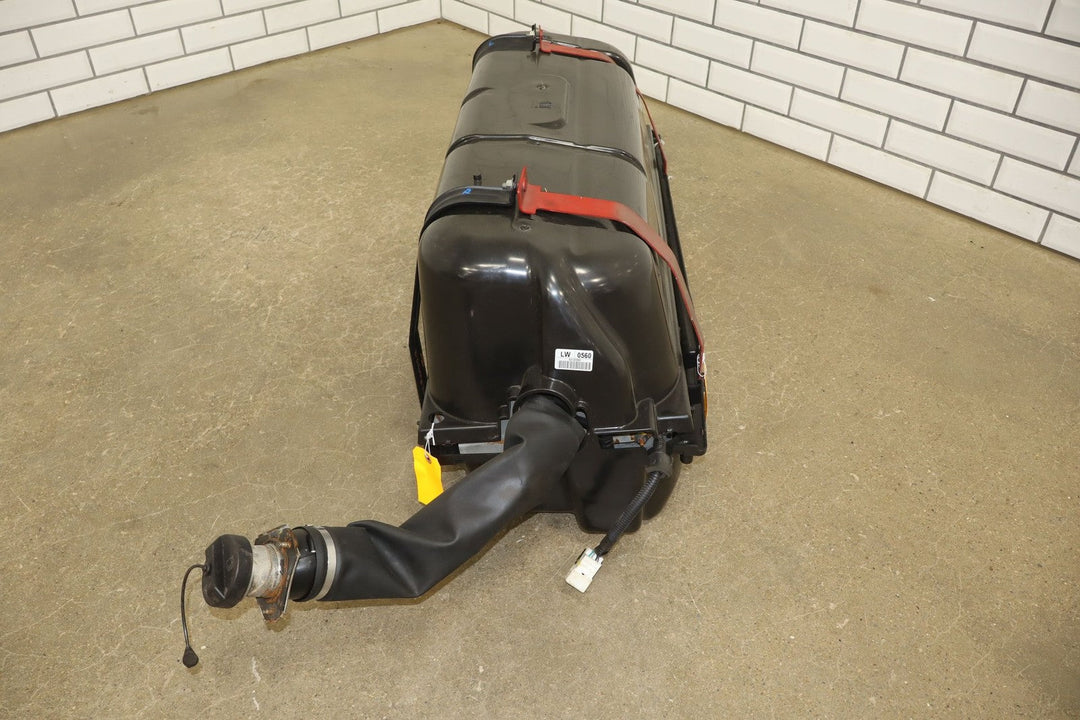 2004 - 2006 Pontiac GTO Fuel Tank 92157560 OEM